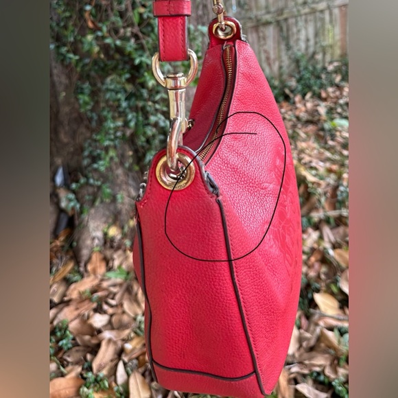 Coach  Red Shoulder hobo Bag wt horse & carriage logo . - Picture 10 of 16